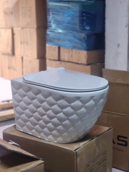 مرحاض معلق ابيض  محجر w2208 down Revilas