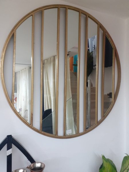 مراة دائرية