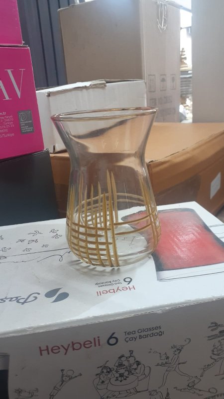 كاسات شاي خطوط  ذهبي