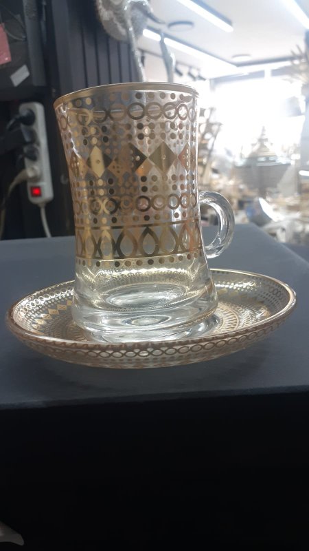 كاسات شاي تطريز ذهبي