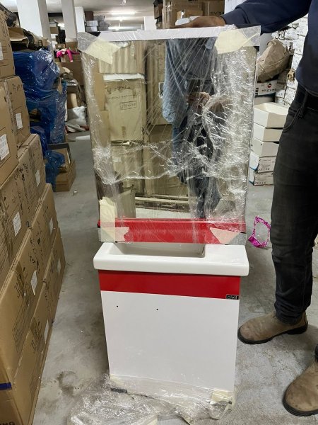 خزانة 40 سم ابيض مع احمر + مراي + مغسلة ALVIT